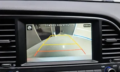 Hyundai Avante 2018, 66437 км, за 7748.34 USD - фото 15