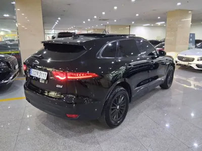 Jaguar F-Pace 2018, 143774 км, за 7155.05 USD