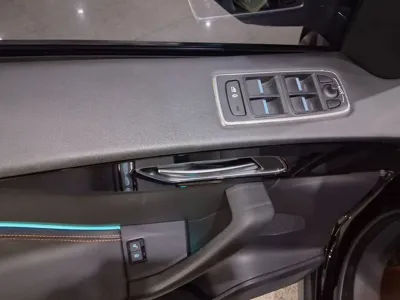 Jaguar F-Pace 2018, 143774 км, за 7155.05 USD - фото 9