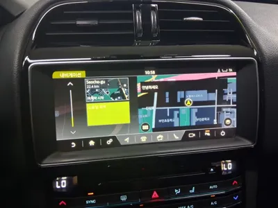 Jaguar F-Pace 2018, 143774 км, за 7155.05 USD - фото 13