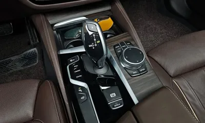 BMW 5-Series 2020, 45529 км, за 25158.92 USD - фото 9