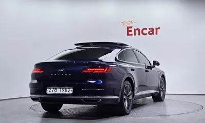 Volkswagen Arteon 2018, 53328 км, за 14065.15 USD