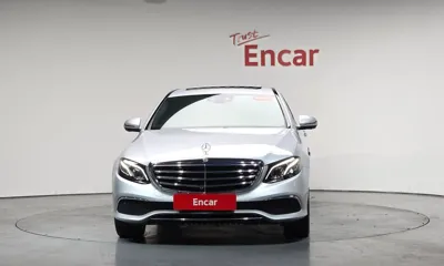 Mercedes-Benz E-Class 2018, 46548 км, за 17509.08 USD
