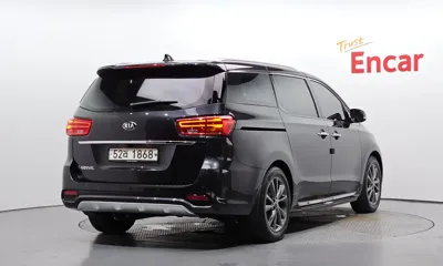 Kia Canival 2019, 125347 км, за 9441.94 USD
