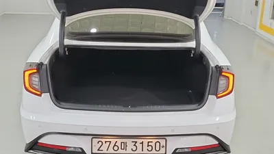Hyundai Sonata 2020, 106959 км, за 8923.86 USD
