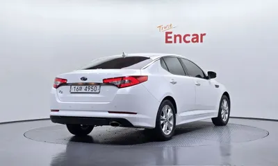 Kia K5 2013, 163491 км, за 4463.7 USD