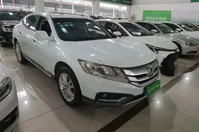 Honda Crosstour 2014, 157100 км, за 7307 USD - фото 3