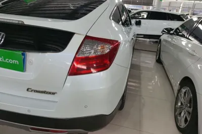 Honda Crosstour 2014, 157100 км, за 7307 USD - фото 9