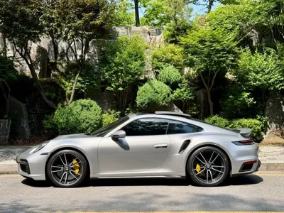 Porsche 911 2021, 7637 км, за 161917.92 USD