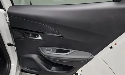 Peugeot 2008 2023, 28371 км, за 17907.14 USD - фото 25
