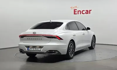 Hyundai Grandeur 2020, 84170 км, за 12286.29 USD - фото 2