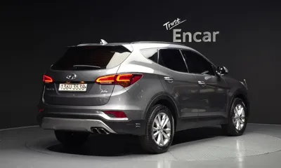 Hyundai Santafe 2016, 117766 км, за 6440.29 USD