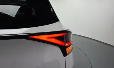 Kia Sportage 2022, 55610 км, за 14542.58 USD - фото 23