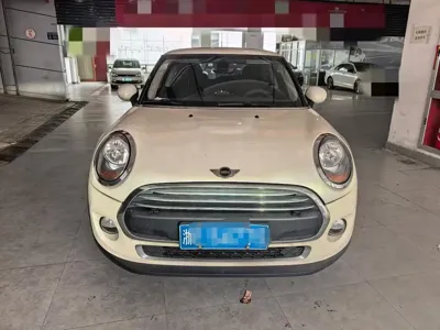 MINI MINI 2016, 48000 км, за 7337.66 USD