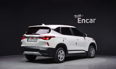 Kia Seltos 2023, 39189 км, за 12493.4 USD