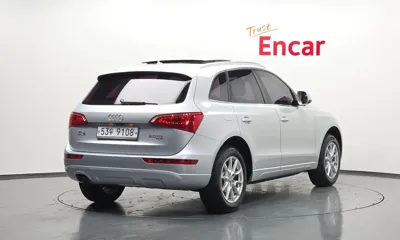 Audi Q5 2012, 155155 км, за 4757.18 USD