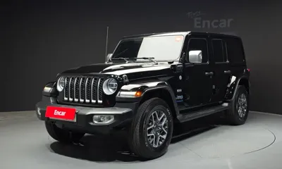 Jeep Wrangler · 2022 год