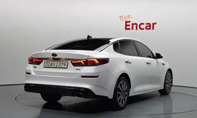 Kia K5 2019, 100311 км, за 7469.28 USD