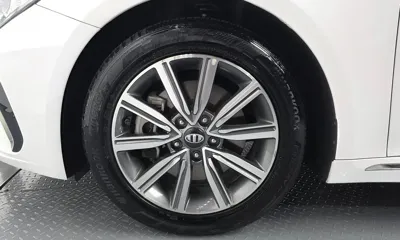 Kia K5 2019, 100311 км, за 7469.28 USD