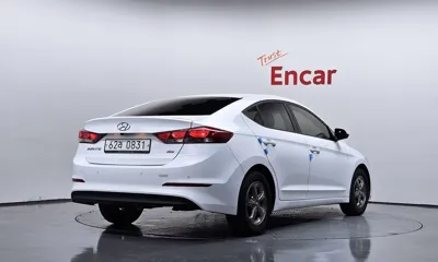 Hyundai Avante 2016, 112494 км, за 5185.77 USD