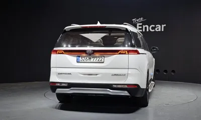 Kia Canival 2021, 109879 км, за 18169.8 USD