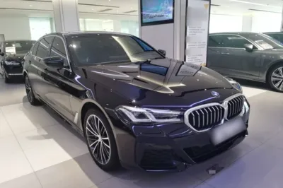 BMW 5 Series 2022, 90000 км, за 34330 USD - фото 3