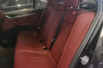 BMW 5 Series 2022, 90000 км, за 34330 USD - фото 20