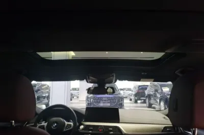 BMW 5 Series 2022, 90000 км, за 34330 USD - фото 21