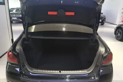 BMW 5 Series 2022, 90000 км, за 34330 USD - фото 22
