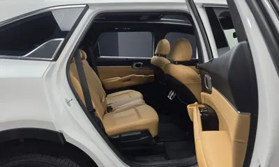 Kia Sorento 2023, 56284 км, за 18526.94 USD - фото 11