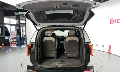 Kia Canival 2024, 71796 км, за 32096.82 USD - фото 20