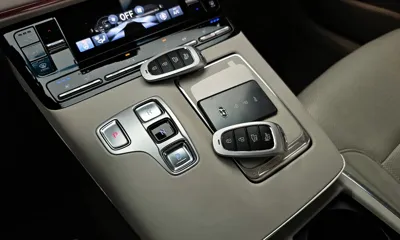 Hyundai Grandeur 2020, 93013 км, за 16345.02 USD - фото 9