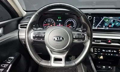 Kia K5 2020, 67035 км, за 8794.79 USD - фото 14
