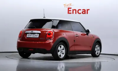 MINI Cooper 2014, 104640 км, за 2340.24 USD