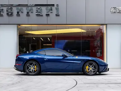 Ferrari California T 2015, 30000 км, за 107119.76 USD - фото 9