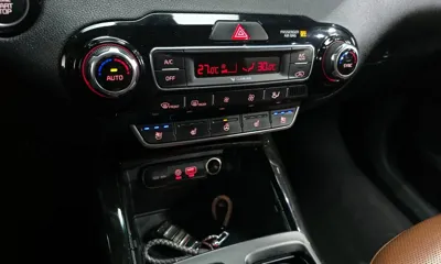 Kia Sorento 2018, 86608 км, за 12669.03 USD - фото 17