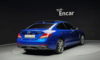 Genesis G70 2018, 130176 км, за 10703.67 USD