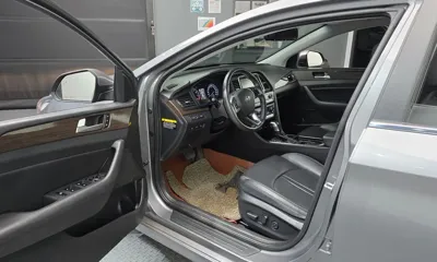 Hyundai Sonata 2018, 89316 км, за 8859.94 USD - фото 10