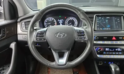 Hyundai Sonata 2018, 89316 км, за 8859.94 USD - фото 12