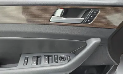 Hyundai Sonata 2018, 89316 км, за 8859.94 USD - фото 14