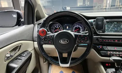 Kia Canival 2017, 148973 км, за 7796.5 USD - фото 14