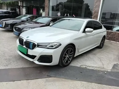 BMW 5 Series 2021, 93900 км, за 25293.8 USD
