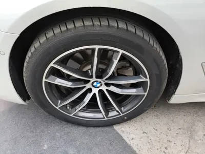 BMW 5 Series 2021, 93900 км, за 25293.8 USD - фото 23