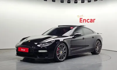 Porsche Panamera · 2019 год