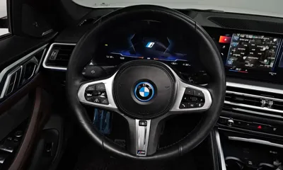 BMW i4 2023, 24766 км, за 34724.96 USD - фото 13