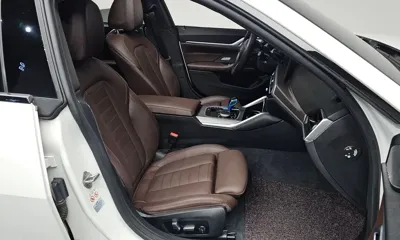 BMW i4 2023, 24766 км, за 34724.96 USD - фото 26