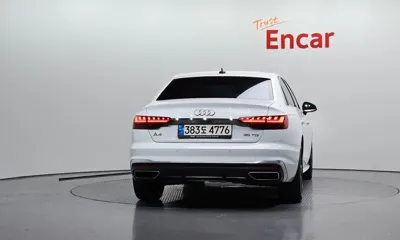 Audi A4 2021, 30476 км, за 15858.02 USD