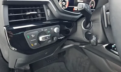 Audi A4 2021, 30476 км, за 15858.02 USD - фото 27