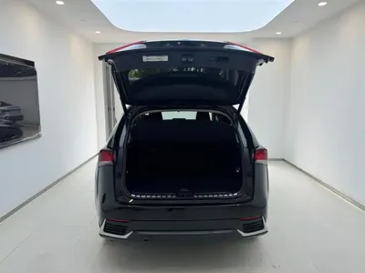 Lexus NX 2018, 122000 км, за 17627.67 USD - фото 9