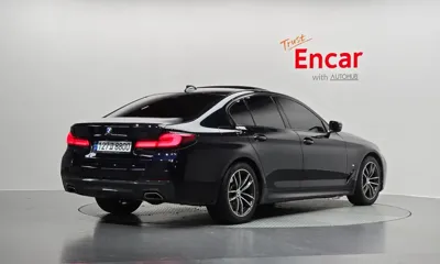 BMW 5-Series 2022, 84936 км, за 25486.06 USD